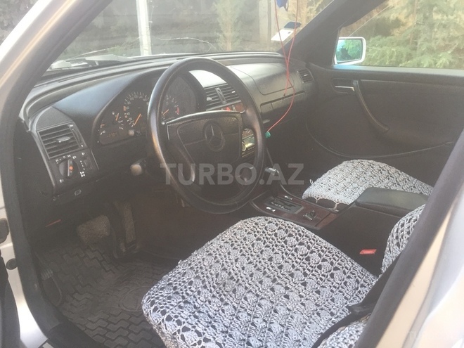 Mercedes C 180 1998, 220,000 km - 1.8 l - Bakı