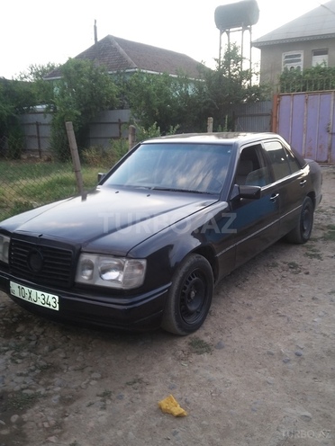 Mercedes E 260 1986, 360,000 km - 2.6 л - Masallı