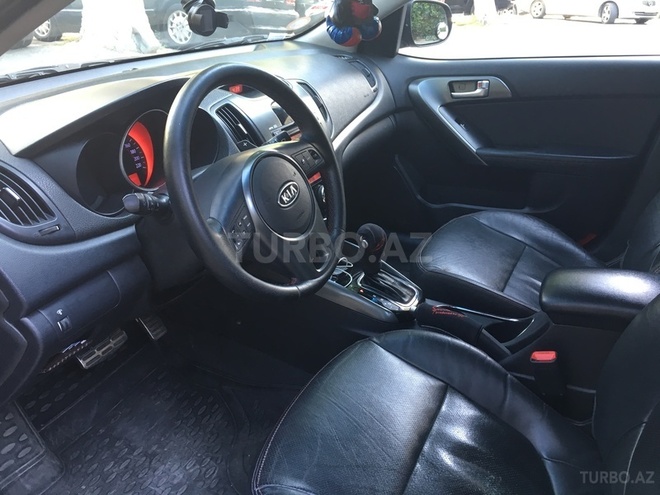 Kia Cerato 2011, 125,000 km - 2.0 l - Bakı