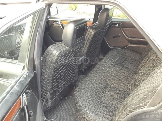 Mercedes E 220 1994, 276,350 km - 2.2 l - Bakı