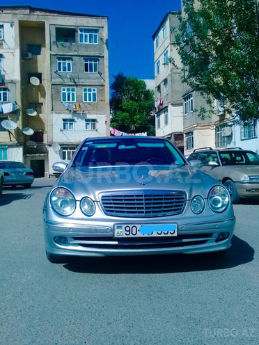 Mercedes E 320 2004, 303,000 km - 3.2 l - Sumqayıt