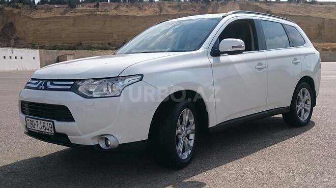 Mitsubishi Outlander 2013, 100,000 km - 2.4 l - Bakı