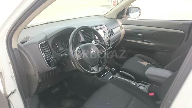 Mitsubishi Outlander 2013, 100,000 km - 2.4 l - Bakı