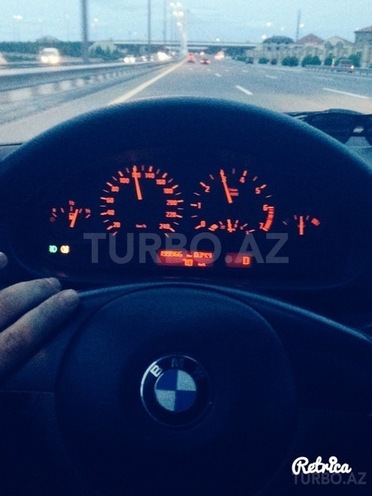 BMW 320 2001, 235,000 km - 2.2 л - Bakı