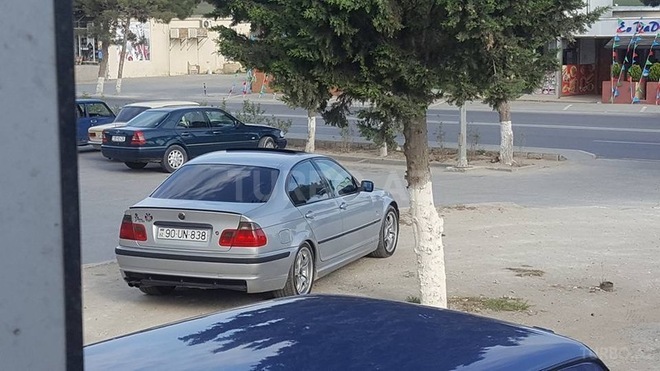 BMW 320 2001, 235,000 km - 2.2 л - Bakı