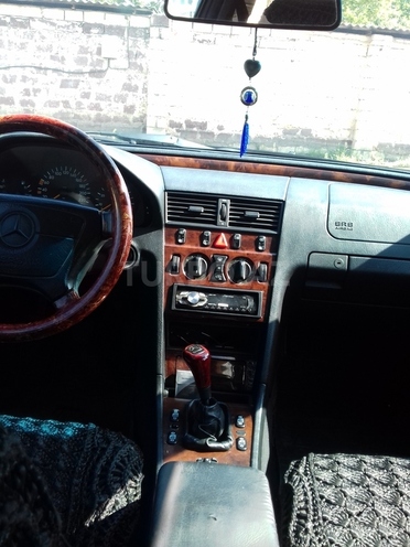 Mercedes C 180 1998, 22,000 km - 1.8 l - Gəncə