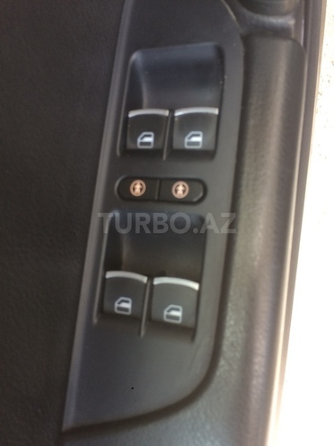 Volkswagen Touareg 2012, 80,000 km - 3.6 л - Bakı