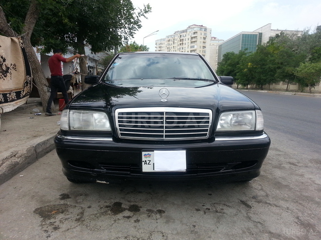 Mercedes C 230 1998, 180,000 km - 2.3 l - Bakı