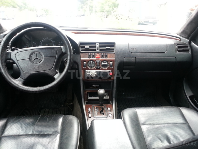 Mercedes C 230 1998, 180,000 km - 2.3 l - Bakı