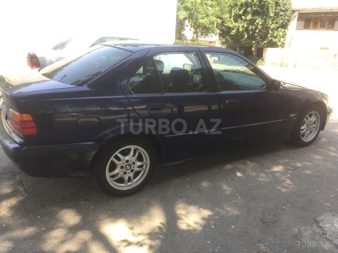 BMW 320 1995, 150,000 km - 2.0 l - Bakı