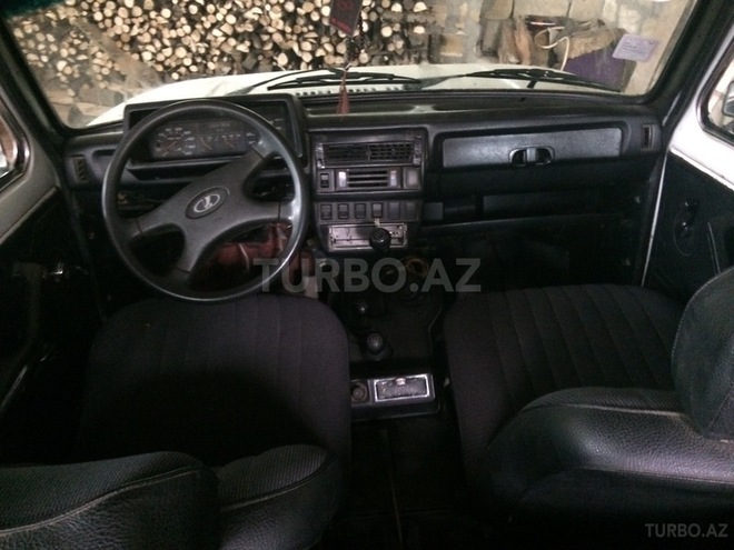 LADA (VAZ) Niva 1992, 170,000 km - 1.6 л - Quba