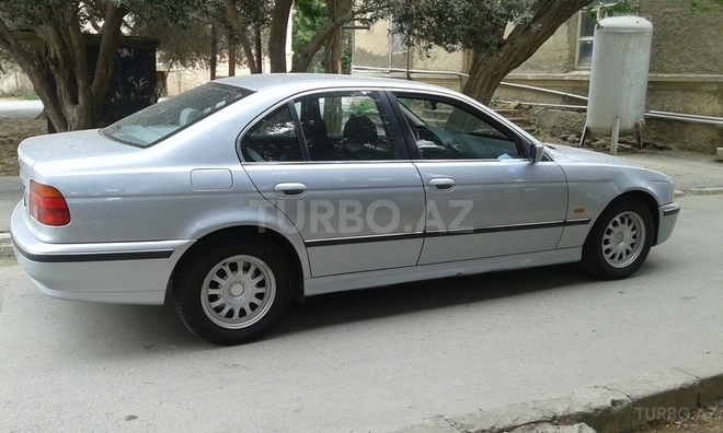 BMW 523 1997, 308,000 km - 2.5 л - Bakı