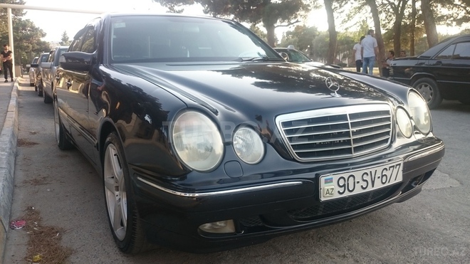 Mercedes E 320 2001, 285,000 km - 3.2 l - Bakı
