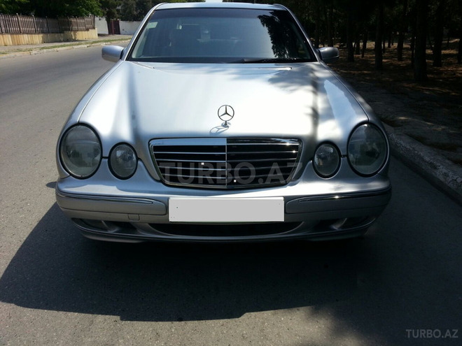 Mercedes E 270 2000, 255,000 km - 2.7 l - Bakı