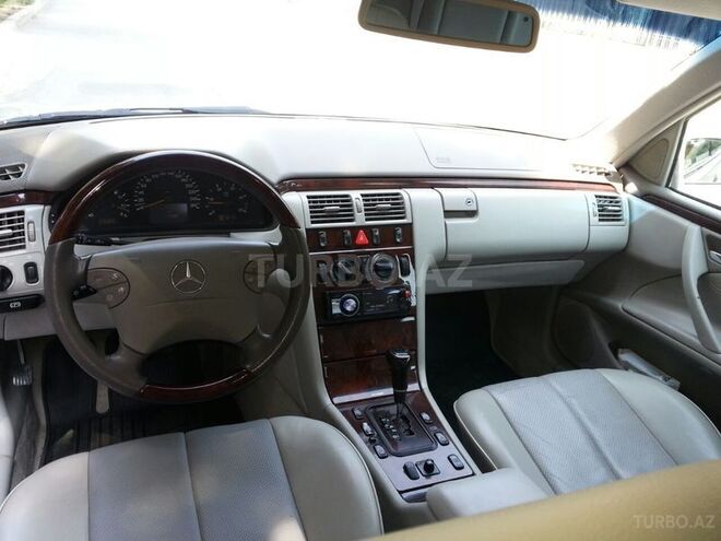 Mercedes E 270 2000, 255,000 km - 2.7 l - Bakı
