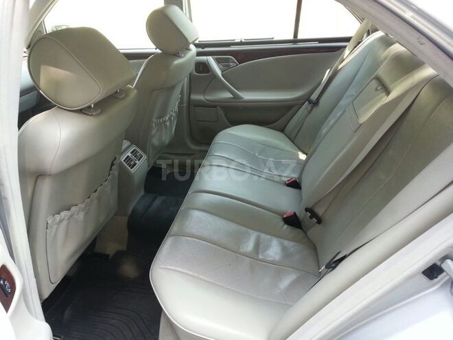 Mercedes E 270 2000, 255,000 km - 2.7 l - Bakı