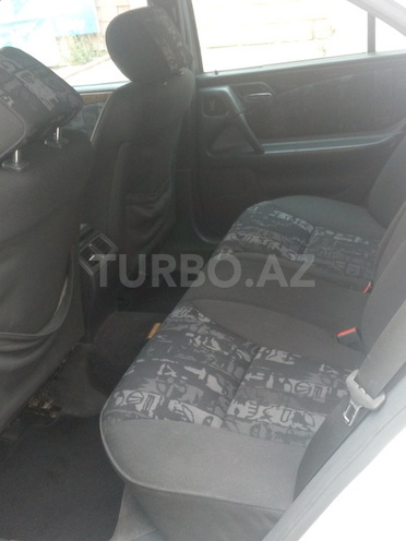 Mercedes E 240 1999, 220,000 km - 2.4 l - Xırdalan