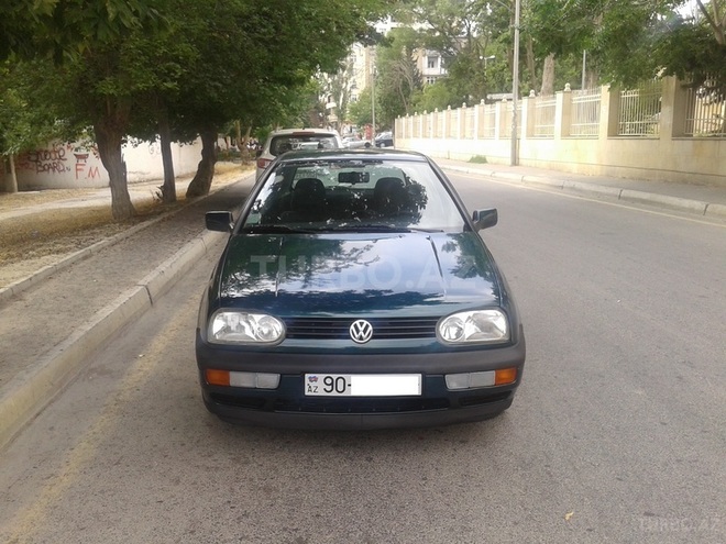 Volkswagen Golf 1997, 200,000 km - 2.0 л - Bakı