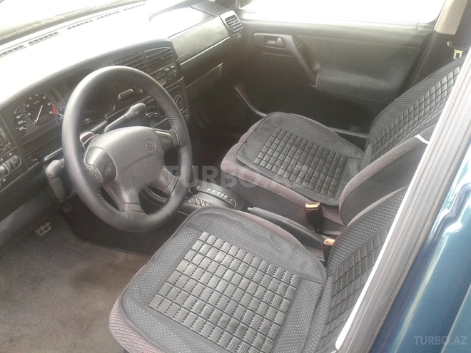 Volkswagen Golf 1997, 200,000 km - 2.0 л - Bakı