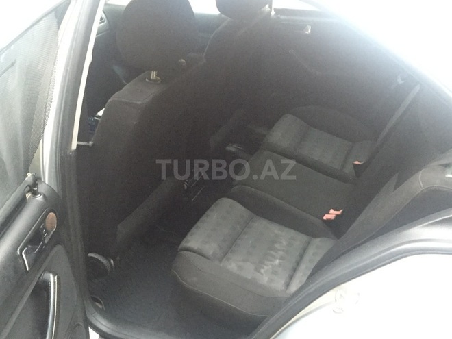 Volkswagen Bora 2003, 234,587 km - 1.6 l - Bakı