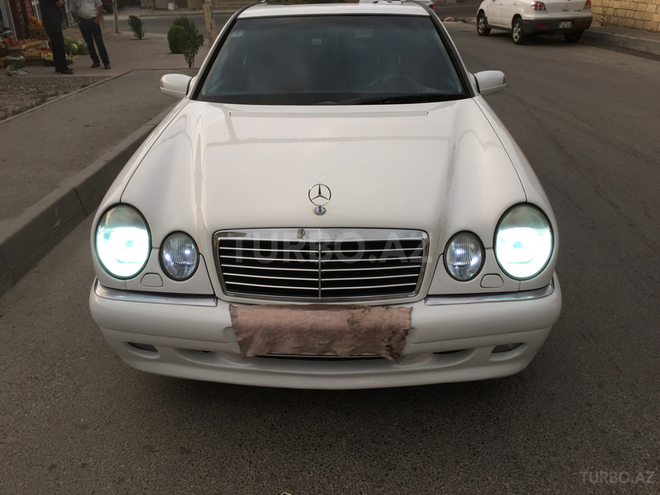 Mercedes E 240 1999, 225,000 km - 2.4 l - Bakı