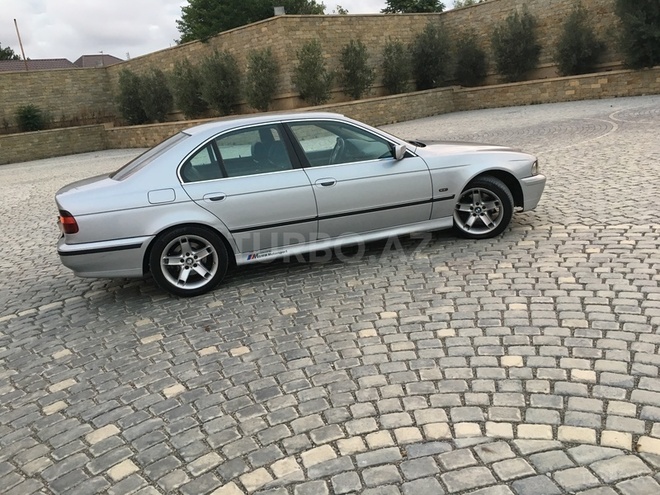 BMW 523 1998, 303,000 km - 2.5 l - Bakı
