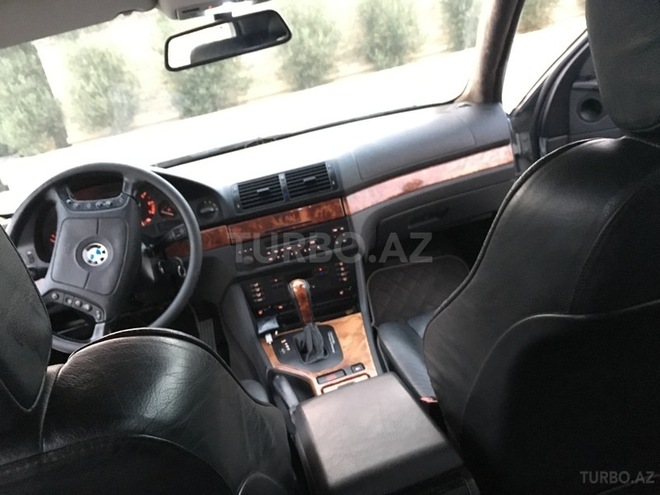 BMW 523 1998, 303,000 km - 2.5 l - Bakı