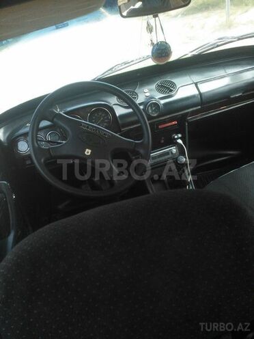 LADA (VAZ) 2106 1983, 550,000 km - 1.6 l - Şirvan