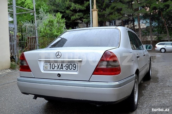 Mercedes C 220 1994, 130,000 km - 2.2 л - Bakı
