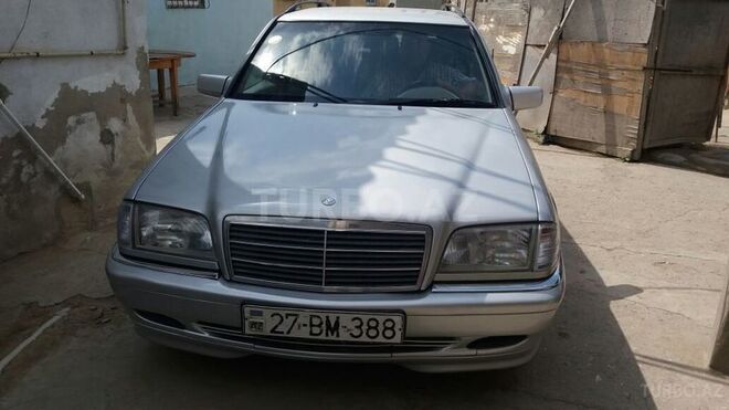 Mercedes C 220 1999, 340,000 km - 2.2 l - Bakı