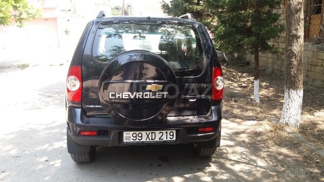 Chevrolet Niva 2015, 9,920 km - 0.2 л - Sumqayıt