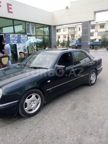 Mercedes E 320 1996, 183,000 km - 3.2 l - Bakı