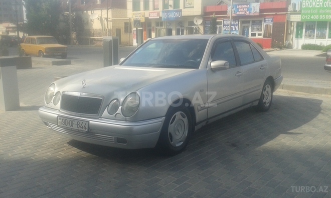 Mercedes E 230 1997, 385,589 km - 2.3 л - Sumqayıt