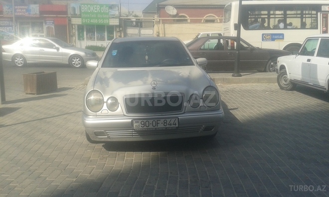 Mercedes E 230 1997, 385,589 km - 2.3 л - Sumqayıt