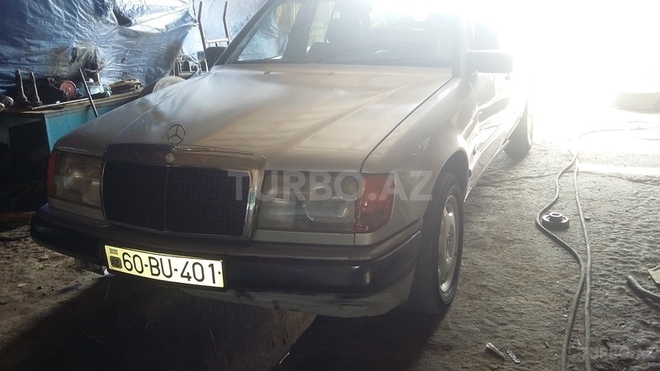 Mercedes E 300 1987, 250,000 km - 0.3 л - Bakı