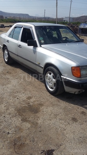 Mercedes E 300 1987, 250,000 km - 0.3 л - Bakı