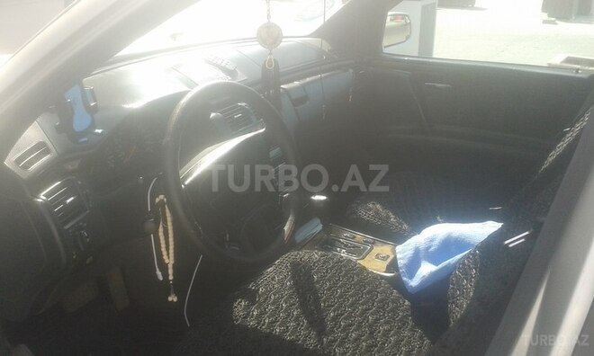 Mercedes E 230 1997, 385,589 km - 2.3 л - Sumqayıt