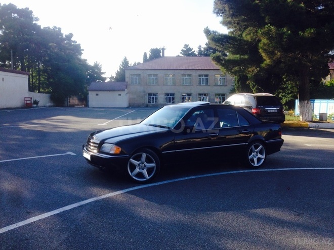 Mercedes C 230 1998, 225,000 km - 2.3 l - Bakı