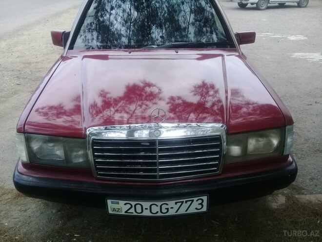 Mercedes 190 1991, 434,775 km - 2.0 l - Naftalan