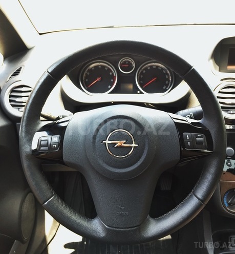 Opel Corsa 2014, 30,000 km - 1.4 l - Bakı