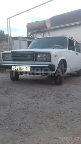 LADA (VAZ) 2107 2009, 78,600 km - 1.6 l - Salyan
