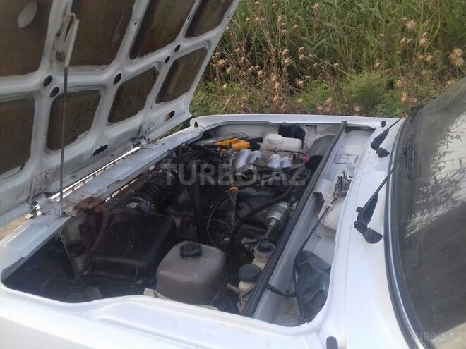 LADA (VAZ) 2107 2009, 78,600 km - 1.6 l - Salyan