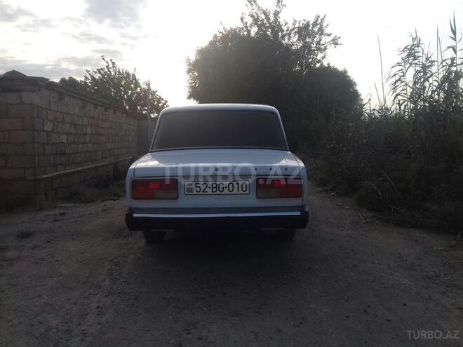 LADA (VAZ) 2107 2009, 78,600 km - 1.6 l - Salyan