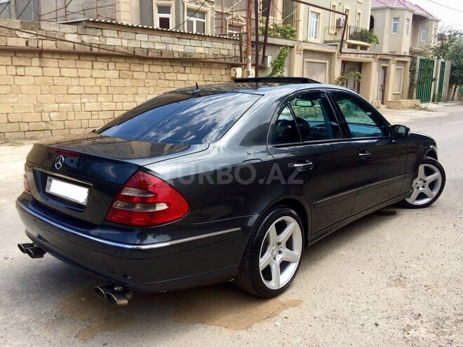 Mercedes E 320 2003, 266,000 km - 3.2 l - Bakı