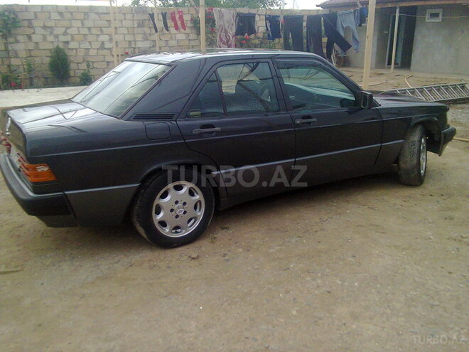 Mercedes 190 1989, 447,450 km - 1.8 л - Şirvan
