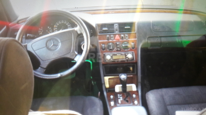 Mercedes C 200 1998, 271,000 km - 2.0 l - Bakı