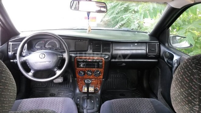 Opel Vectra 1996, 360,000 km - 2.0 л - Bakı