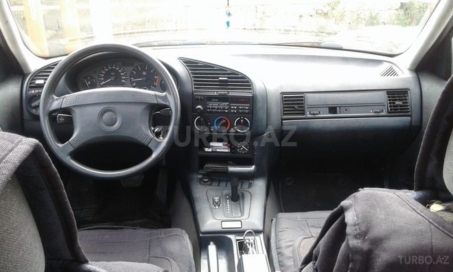 BMW 318 1993, 199,190 km - 1.8 l - Bakı