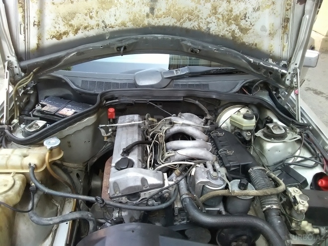 Mercedes 190 1985, 251,360 km - 2.0 l - Sumqayıt