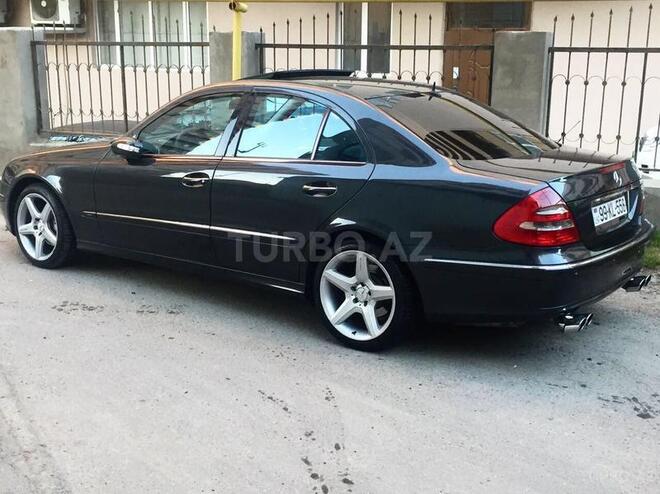 Mercedes E 320 2003, 266,000 km - 3.2 l - Bakı